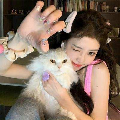 穿到荒年，我靠空间带全家吃肉